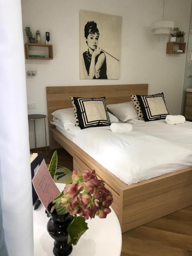 Greatforest Rosehill 2 Apartman -Bmw- Debrecen Ngoại thất bức ảnh