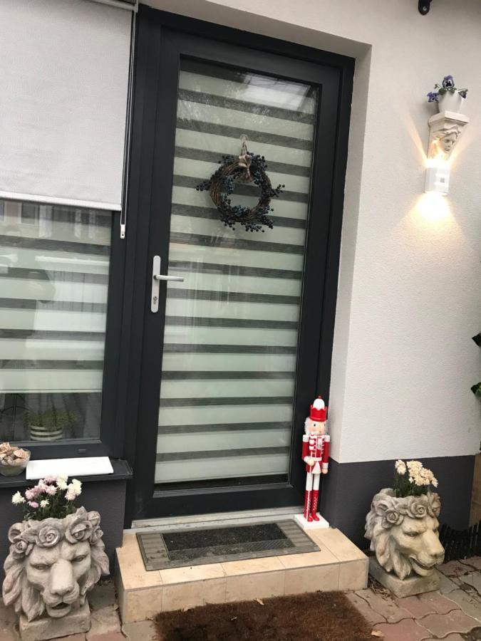 Greatforest Rosehill 2 Apartman -Bmw- Debrecen Ngoại thất bức ảnh