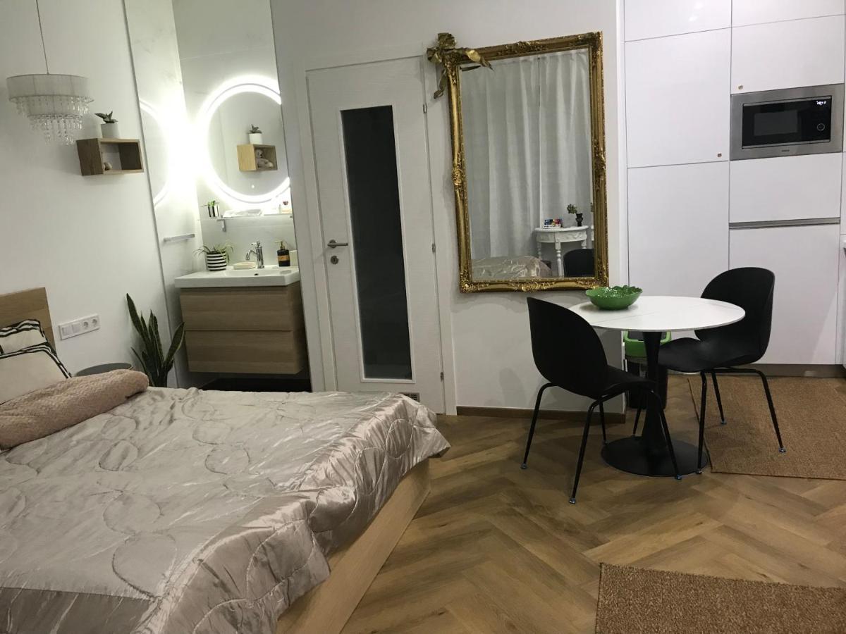 Greatforest Rosehill 2 Apartman -Bmw- Debrecen Ngoại thất bức ảnh