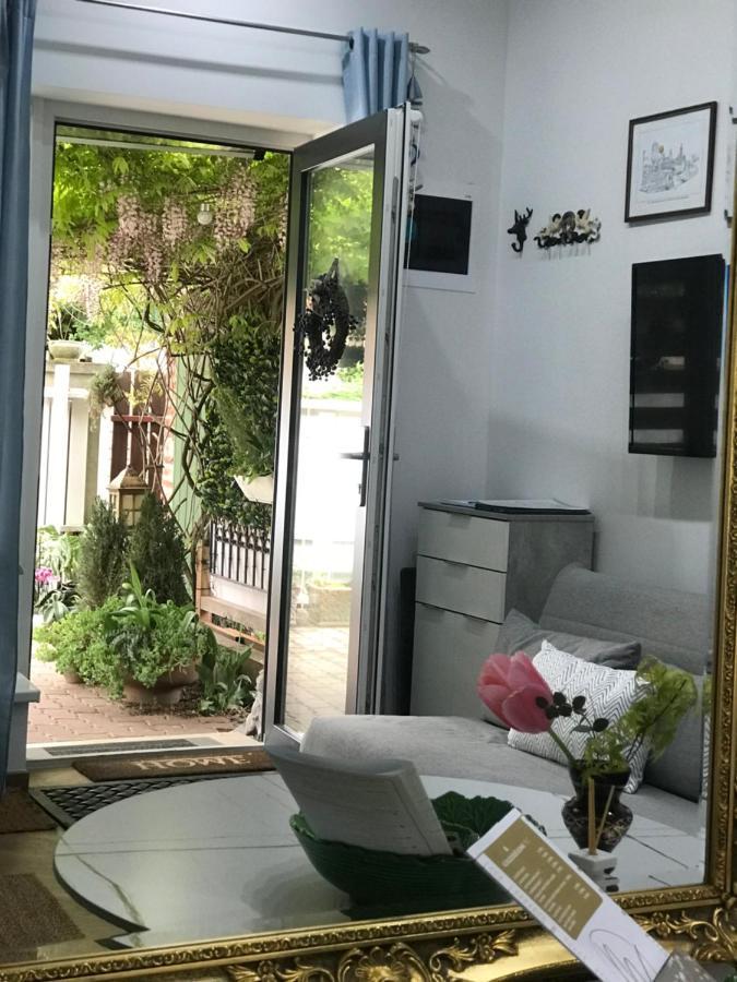 Greatforest Rosehill 2 Apartman -Bmw- Debrecen Ngoại thất bức ảnh